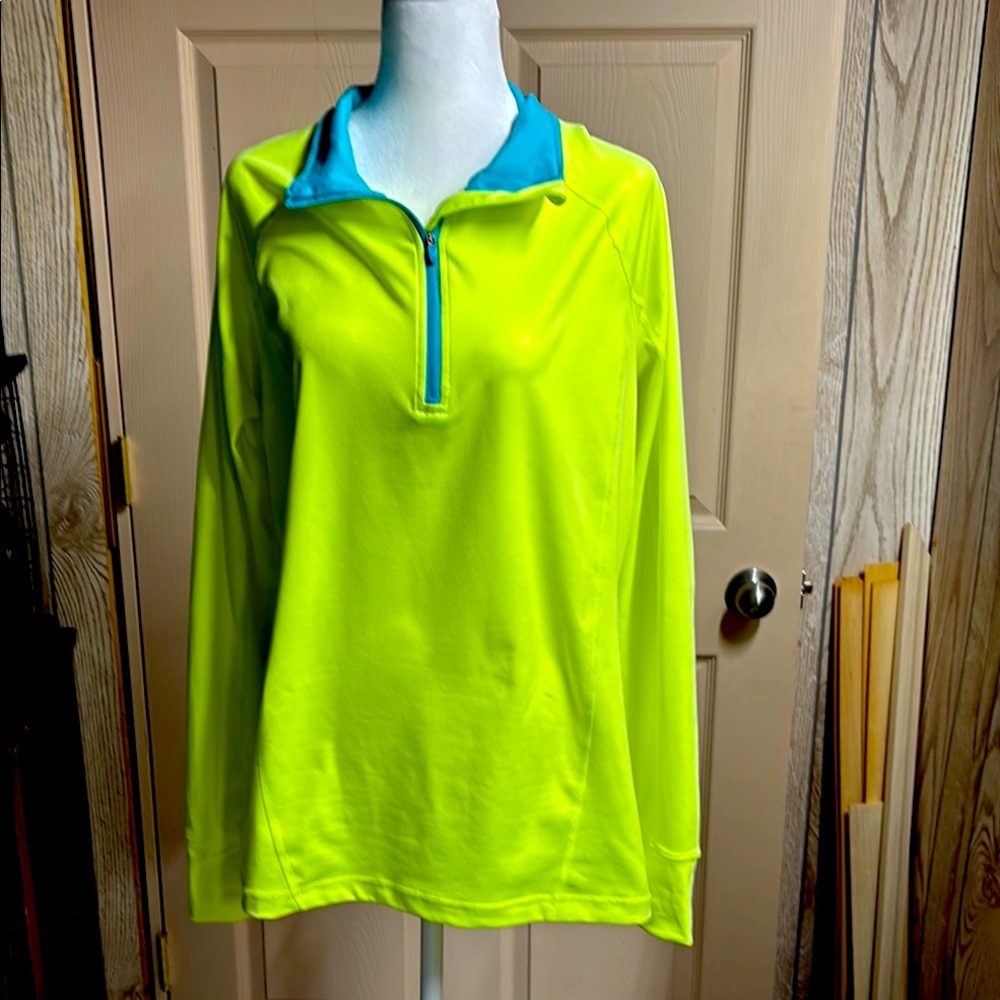 Tek Gear Neon Yellow and Blue Activewear Top